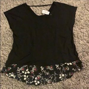 Torrid black floral blouse size 3 NWT